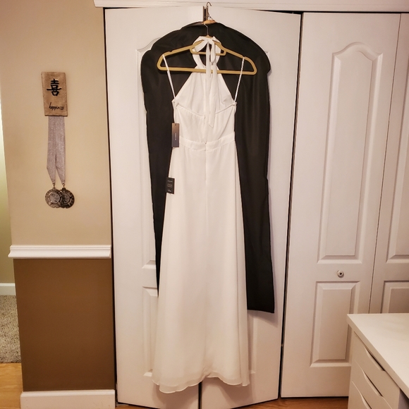 Lulus| Truly Delightful White Halter Maxi Dress| Size XS| WeddinglProm|Gown - Picture 5 of 15
